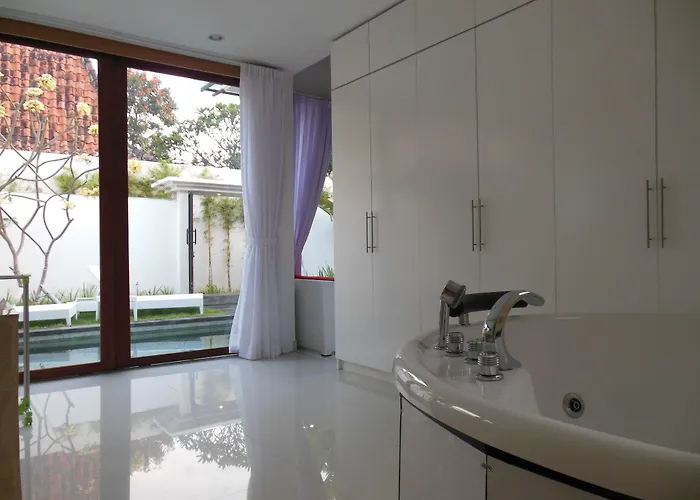 Villa Hk Bali Legian (Bali)