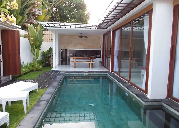 Hk Bali * Legian (Bali)