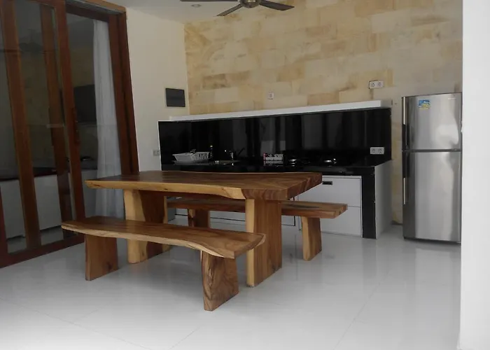 Hk Bali Villa Legian (Bali)