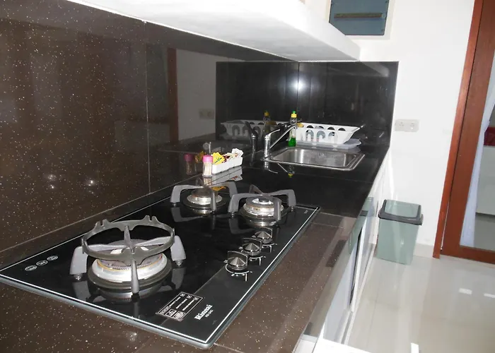 Hk Bali Villa Legian (Bali)